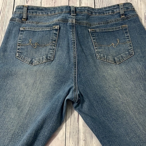 St Johns Bay secretly slender bootcut 14 short denim jeans pants slacks - Picture 8 of 10